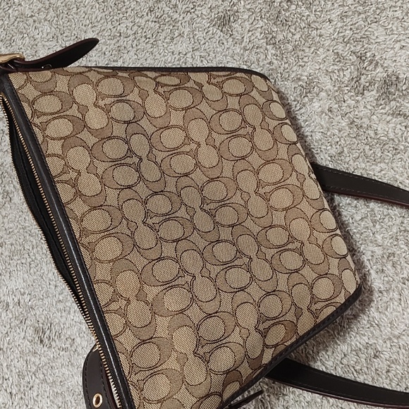 Crossbody - Picture 3 of 3